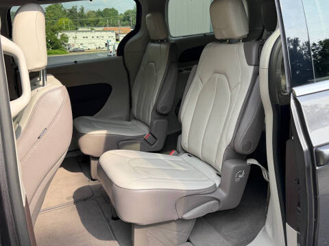 2019 Chrysler Pacifica Touring L