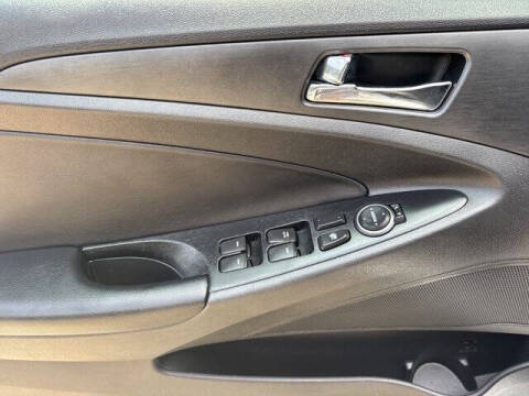 2011 Hyundai Sonata SE