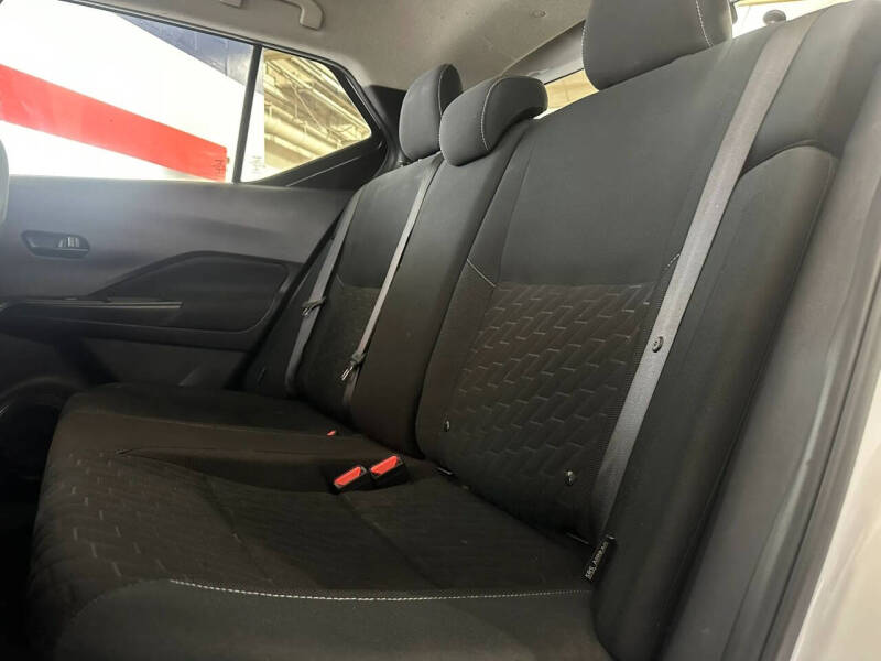 2022 Nissan Kicks S