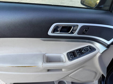 2012 Ford Explorer XLT