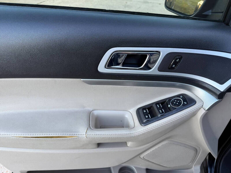 2012 Ford Explorer XLT