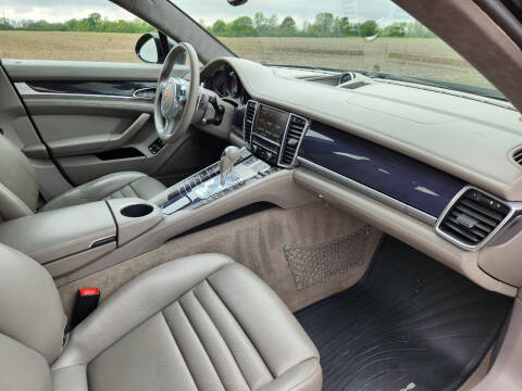 2013 Porsche Panamera GTS