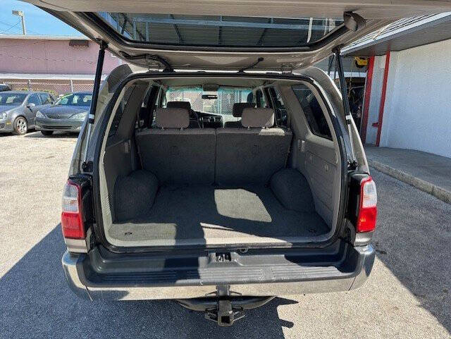 2002 Toyota 4Runner SR5