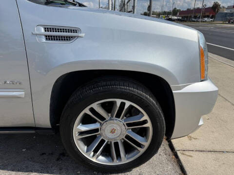2012 Cadillac Escalade Premium