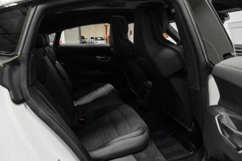 2022 Audi e-tron GT quattro Premium Plus