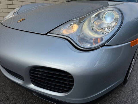 2004 Porsche 911 Carrera 4S