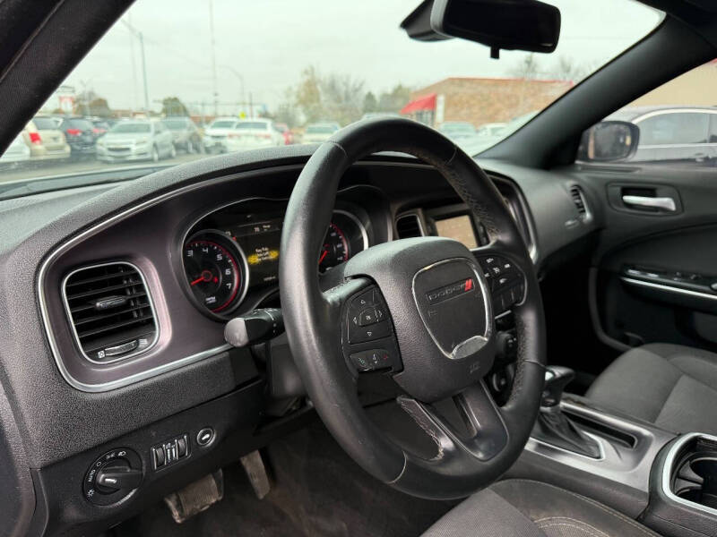 2016 Dodge Charger SE