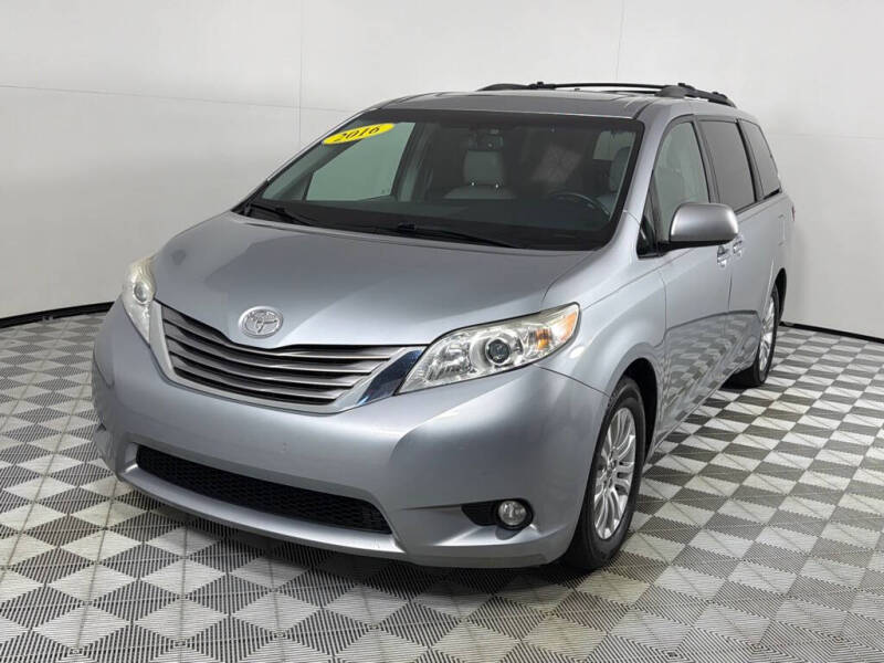 2016 Toyota Sienna