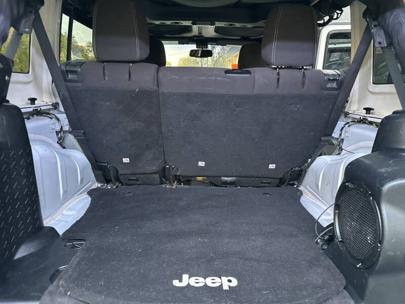 2014 Jeep Wrangler Unlimited Sahara