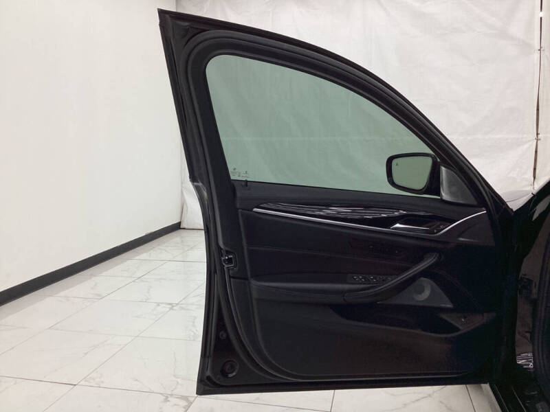 2018 BMW 5 Series M550i xDrive