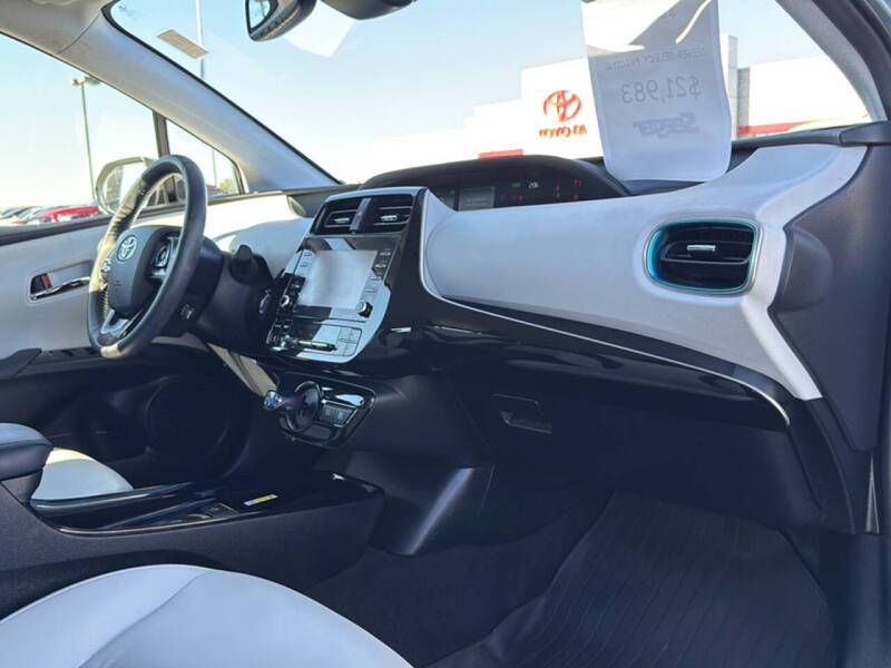 2021 Toyota Prius XLE AWD-e