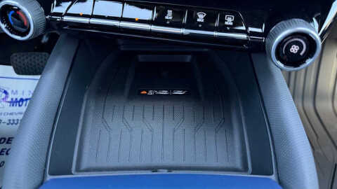 2026 Chevrolet Equinox EV LT 2