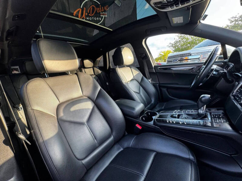2017 Porsche Macan S