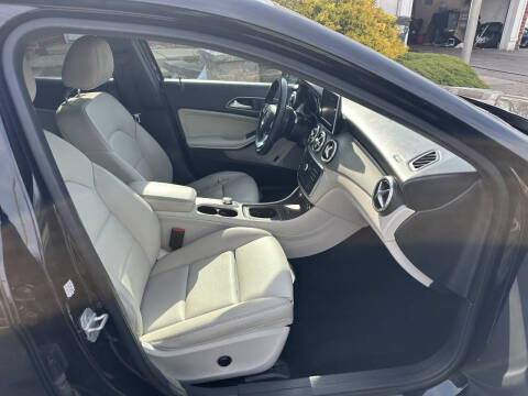 2017 Mercedes-Benz GLA GLA 250 4MATIC