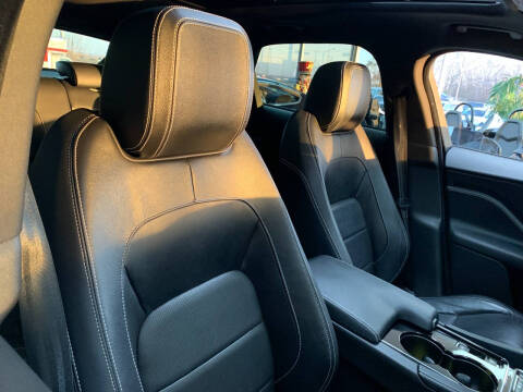 2017 Jaguar F-PACE 35t R-Sport