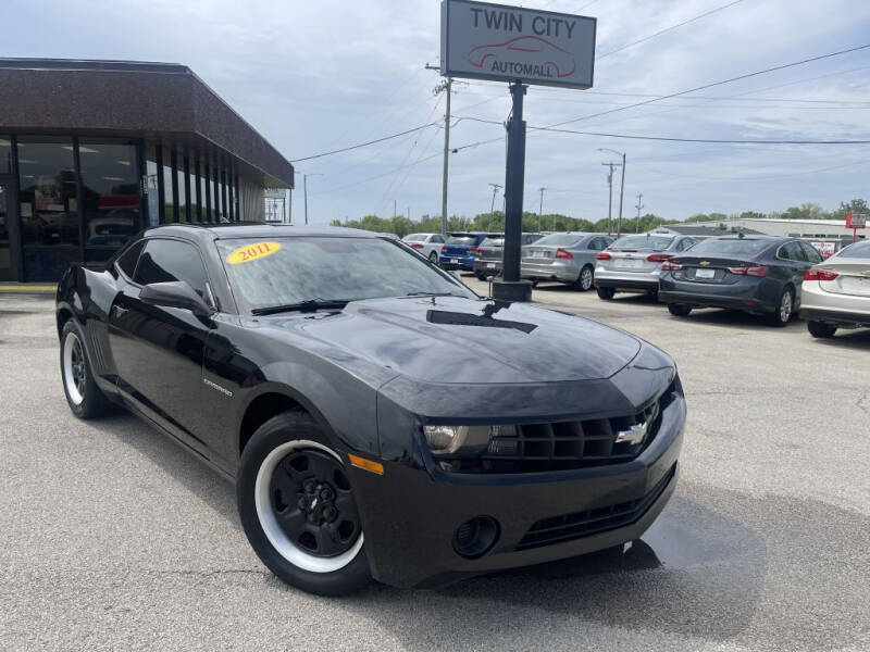 2011 Chevrolet Camaro for sale at TWIN CITY AUTO MALL in Bloomington IL
