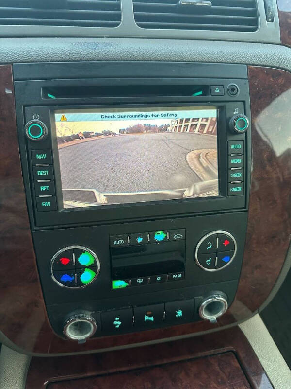 2011 Chevrolet Avalanche LTZ