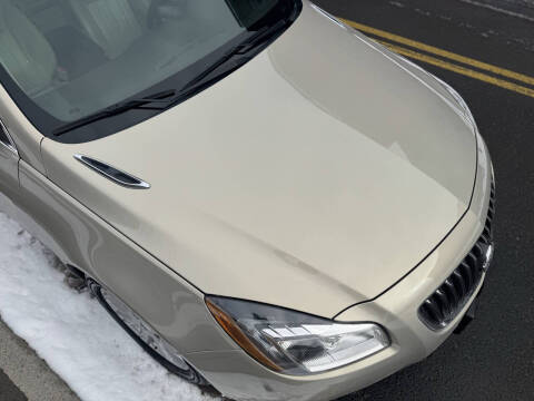 2012 Buick Regal Premium 2