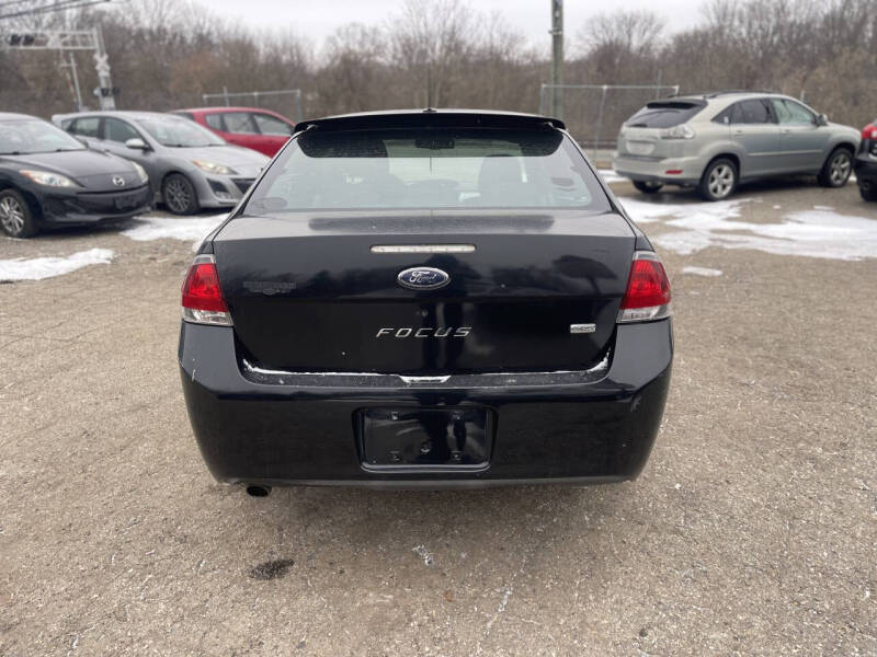 2009 Ford Focus SES