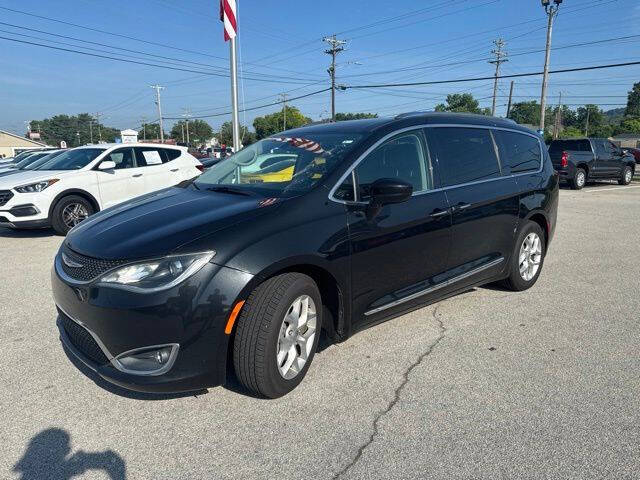 2020 Chrysler Pacifica Touring L