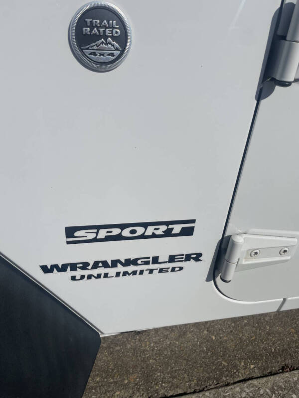 2017 Jeep Wrangler Unlimited Sport RHD