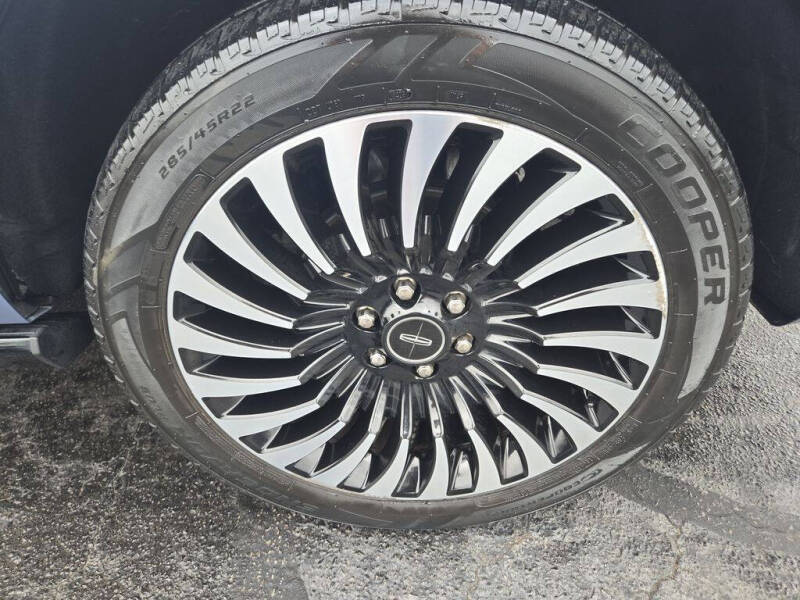 2019 Lincoln Navigator Black Label