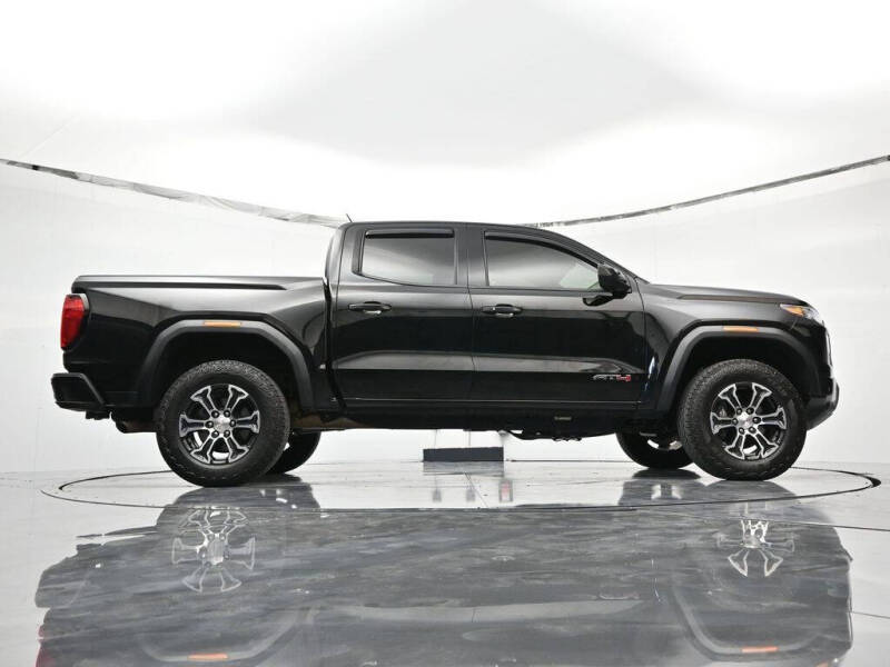 2024 GMC Canyon AT4