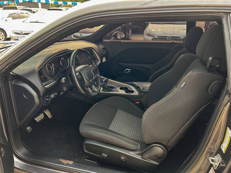 2022 Dodge Challenger