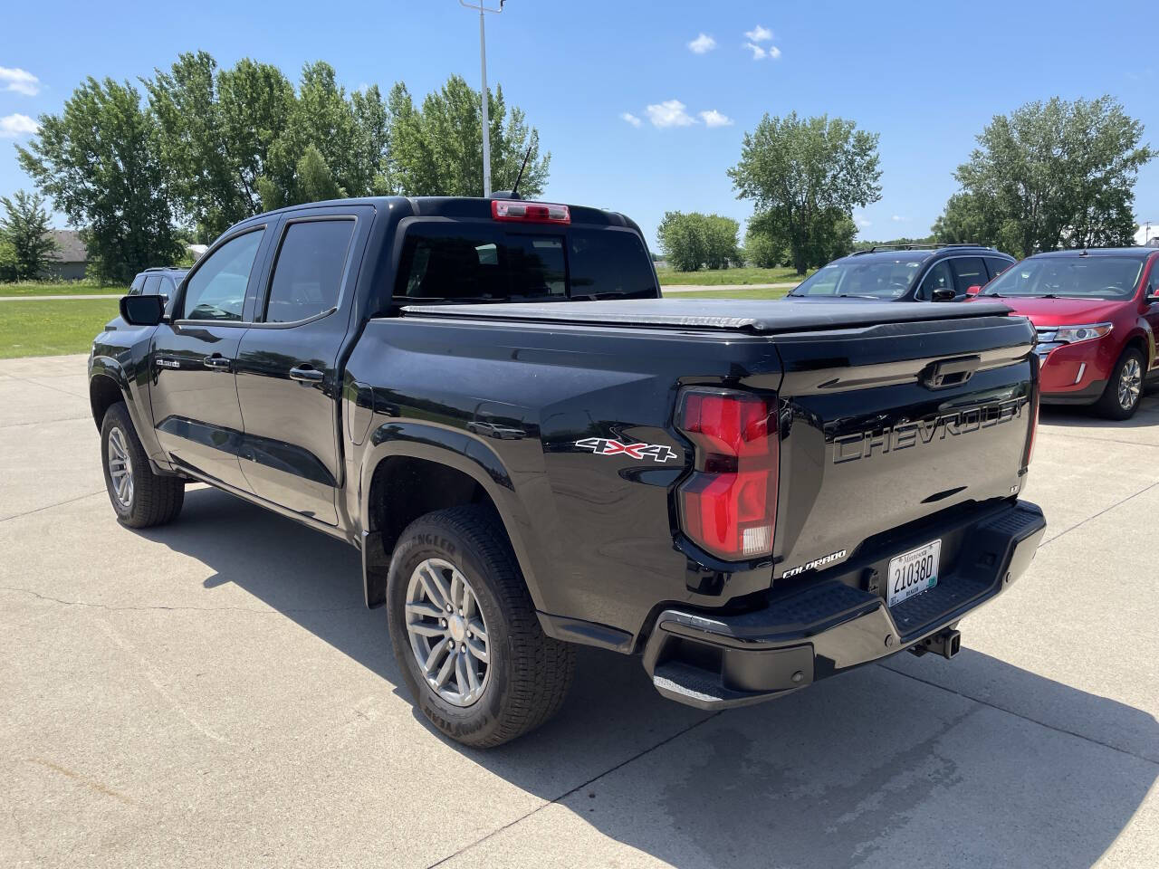 2024 Chevrolet Colorado LT photo 4