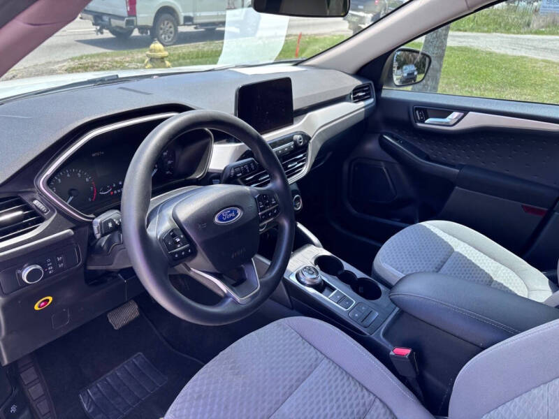 2020 Ford Escape SE