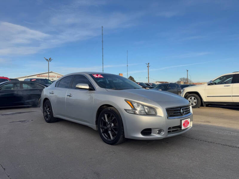 2014 Nissan Maxima for sale at UNITED AUTO INC in South Sioux City NE