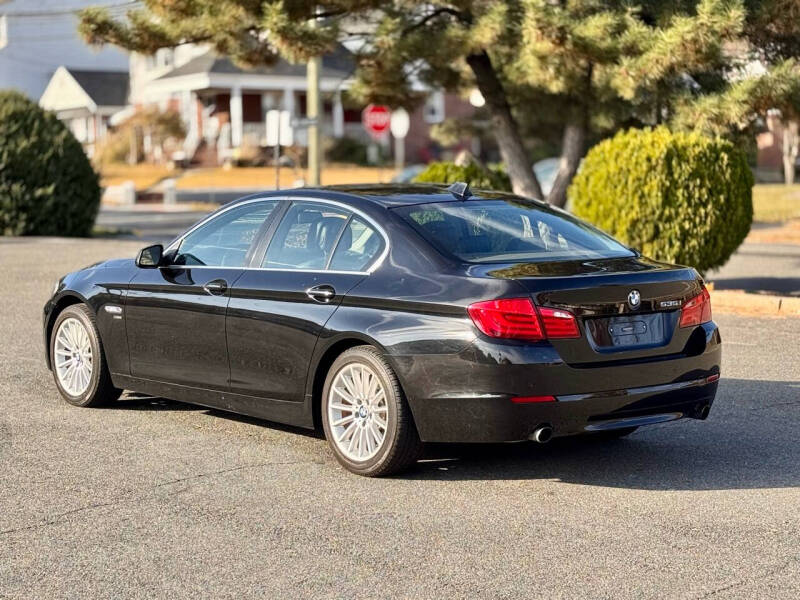 2012 BMW 5 Series 535i photo 10