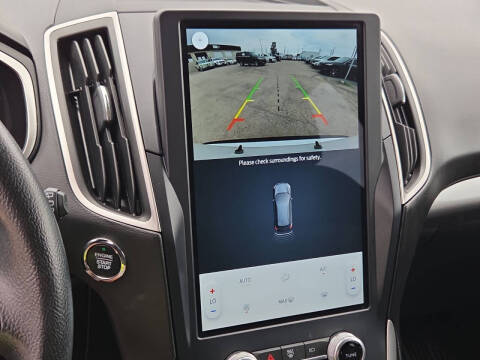 2021 Ford Edge SE