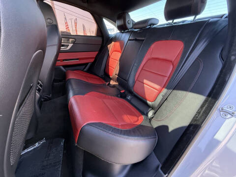 2016 Jaguar XF R-Sport