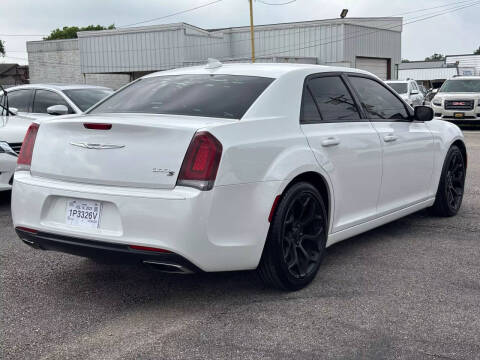 2015 Chrysler 300 S