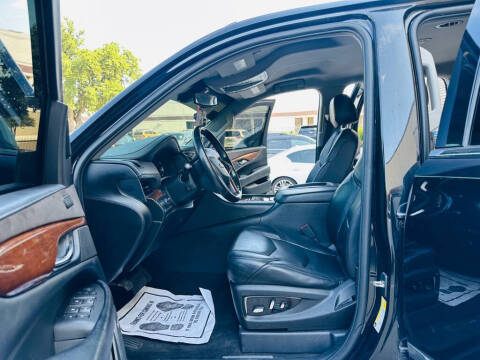2018 Cadillac Escalade Standard