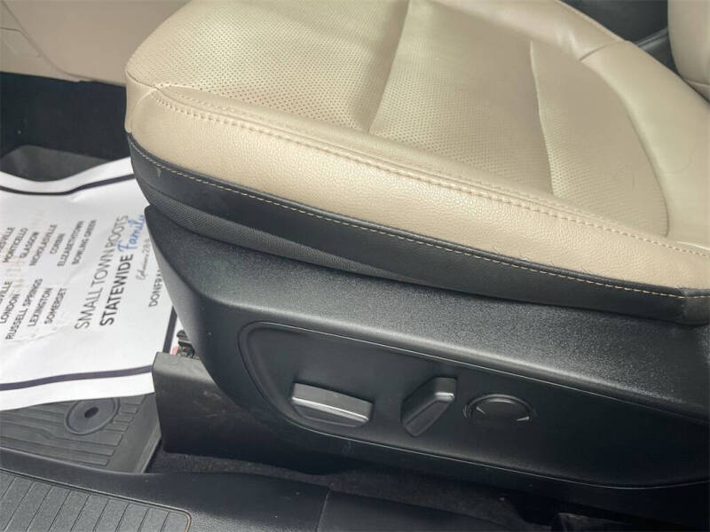 2021 Ford Escape Hybrid SEL