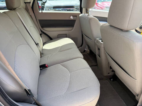 2011 Mercury Mariner V6