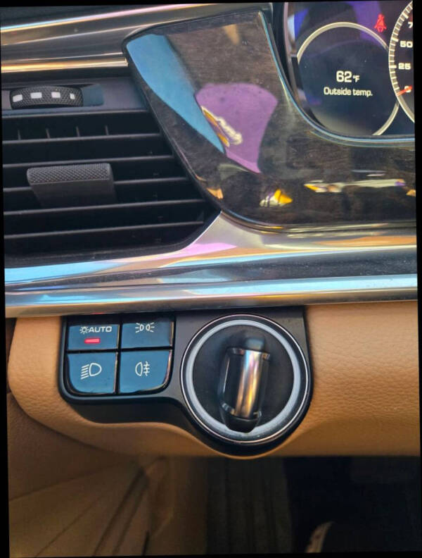 2018 Porsche Panamera