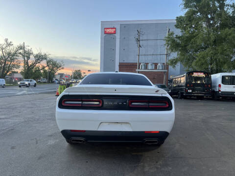 2019 Dodge Challenger SXT