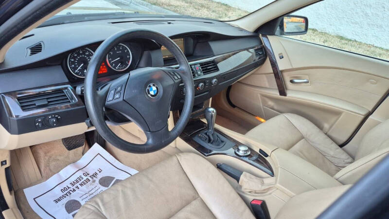 2005 BMW 5 Series 530i