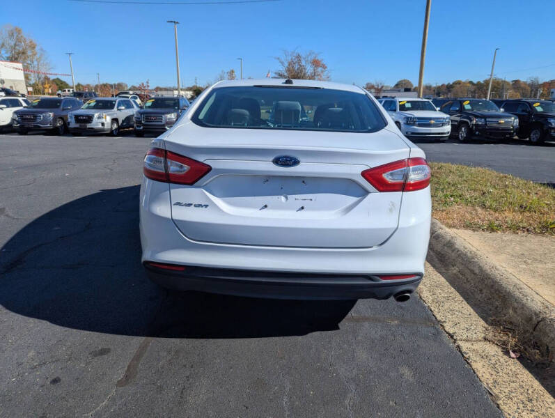 2013 Ford Fusion S