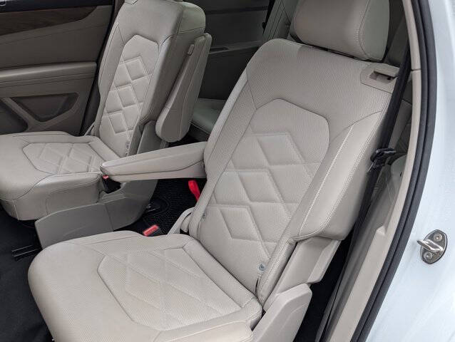 2024 Volkswagen Atlas SE