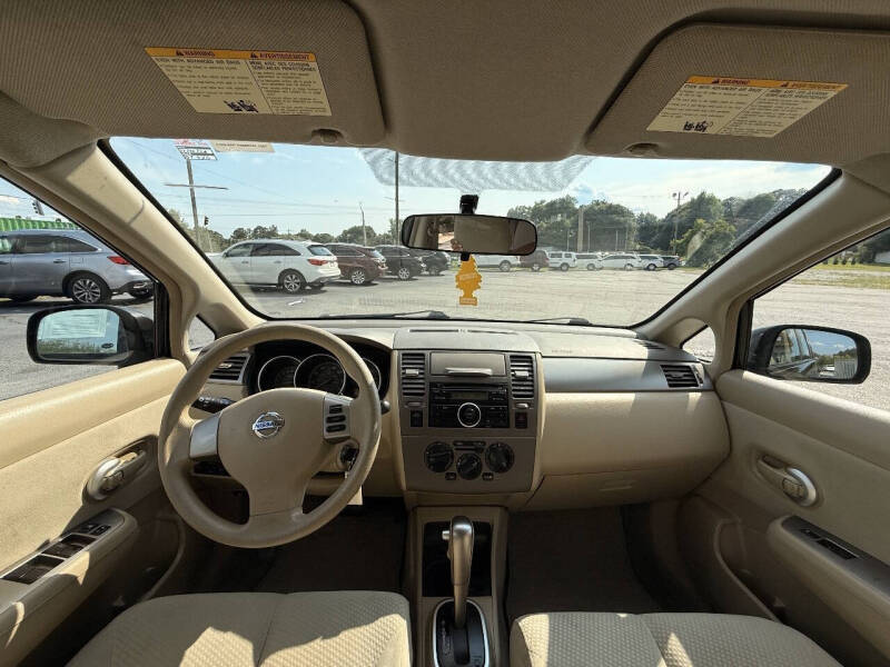 2011 Nissan Versa 1.8 S