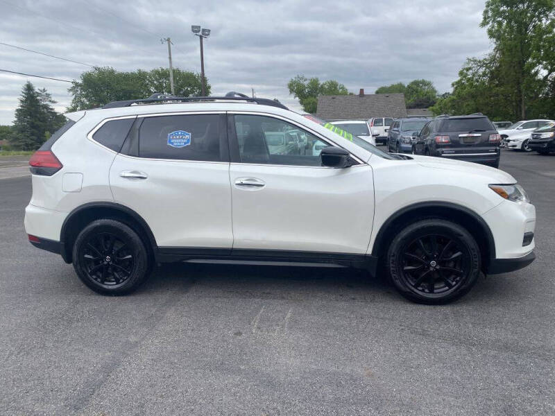 2017 Nissan Rogue SV