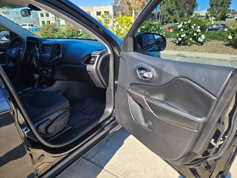 2019 Jeep Cherokee Latitude