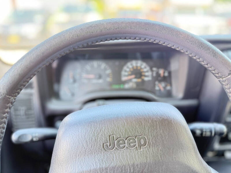 2000 Jeep Cherokee Sport