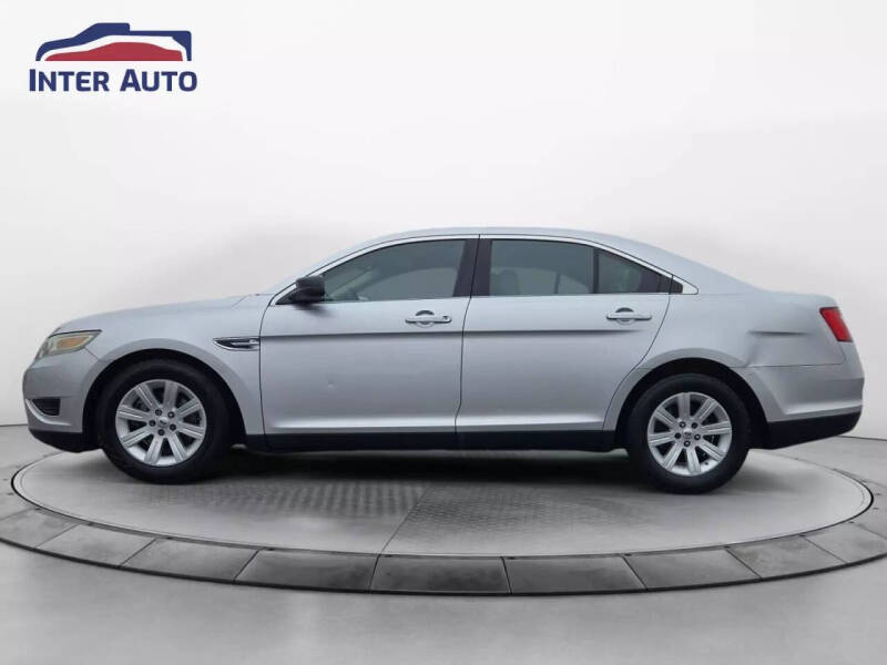 2011 Ford Taurus SE