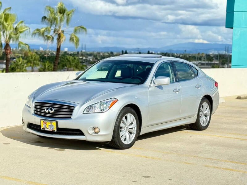 2011 Infiniti M37
