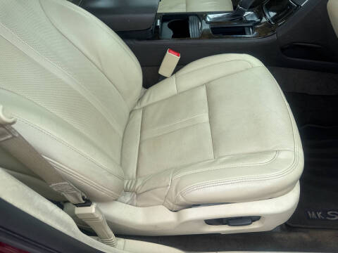 2014 Lincoln MKS